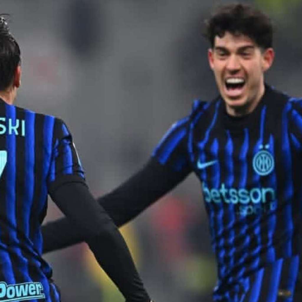 Barcelona Jadikan Bastoni Target Transfer Utama, Inter