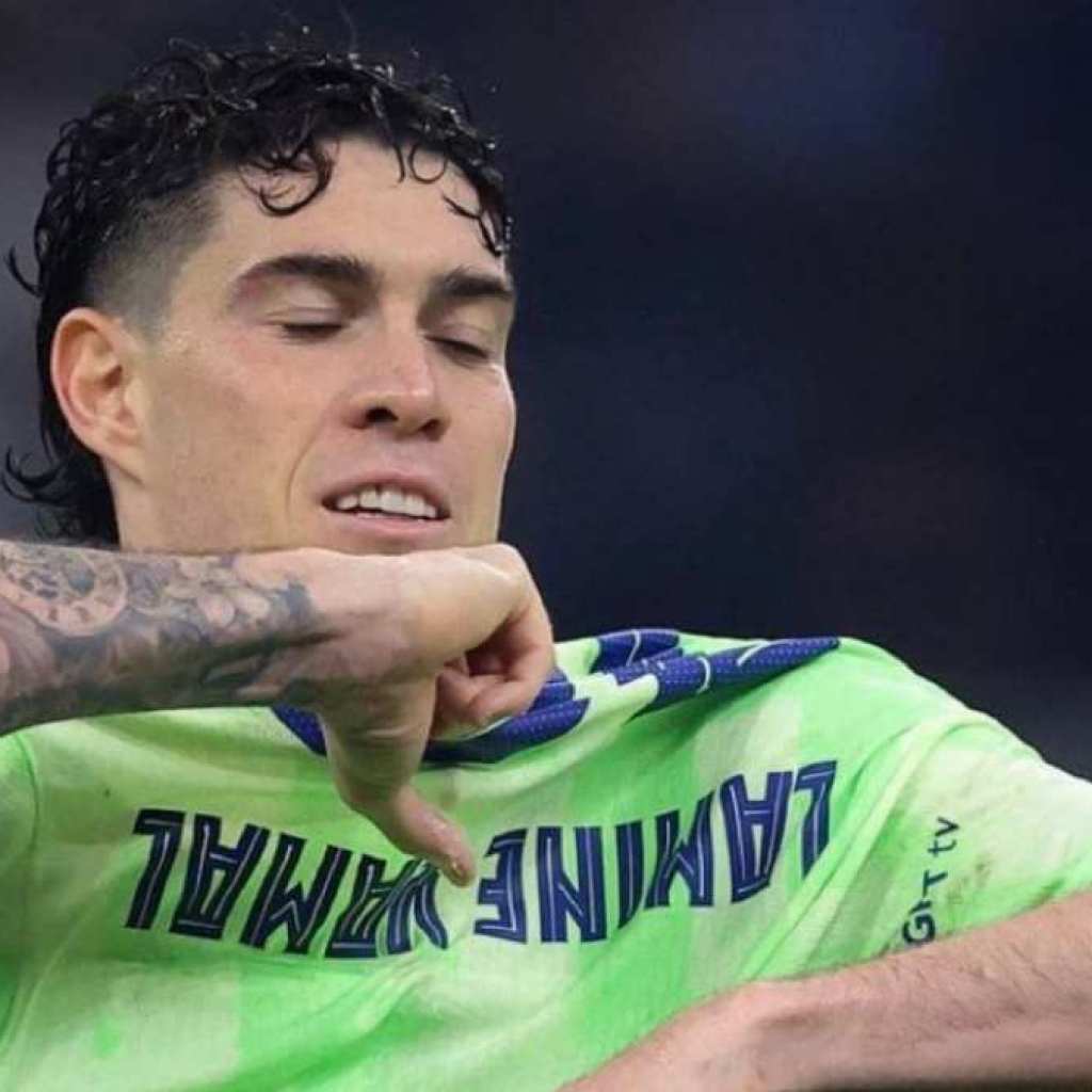 Inter Belum Buka Harga, Barcelona dan Bastoni Sudah Bahas Gaji