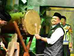 Festival Tabuh Bedug dan Gema Takbir Semarakkan Malam Takbiran di Sumedang