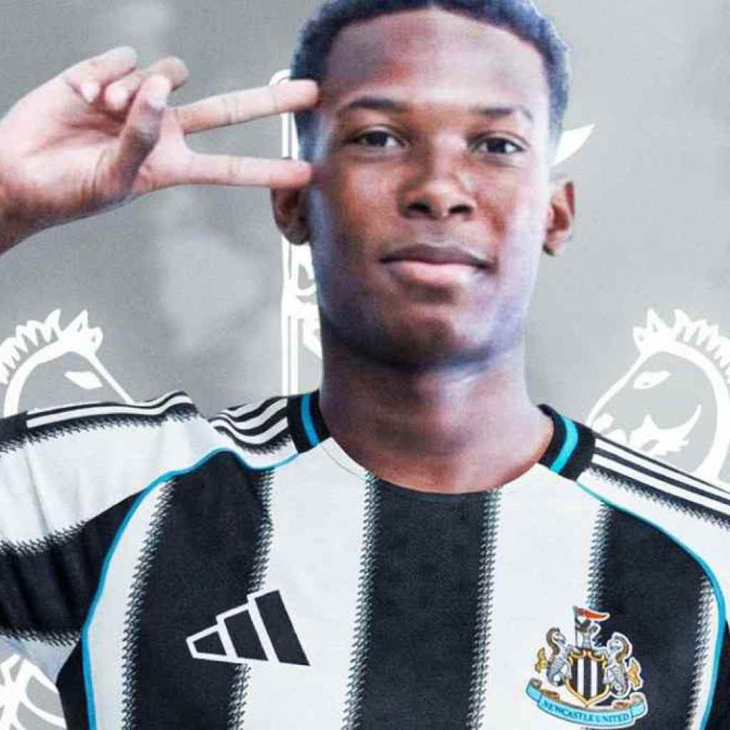 Resmi! Newcastle Boyong Wonderkid Ekuador Johan Martinez