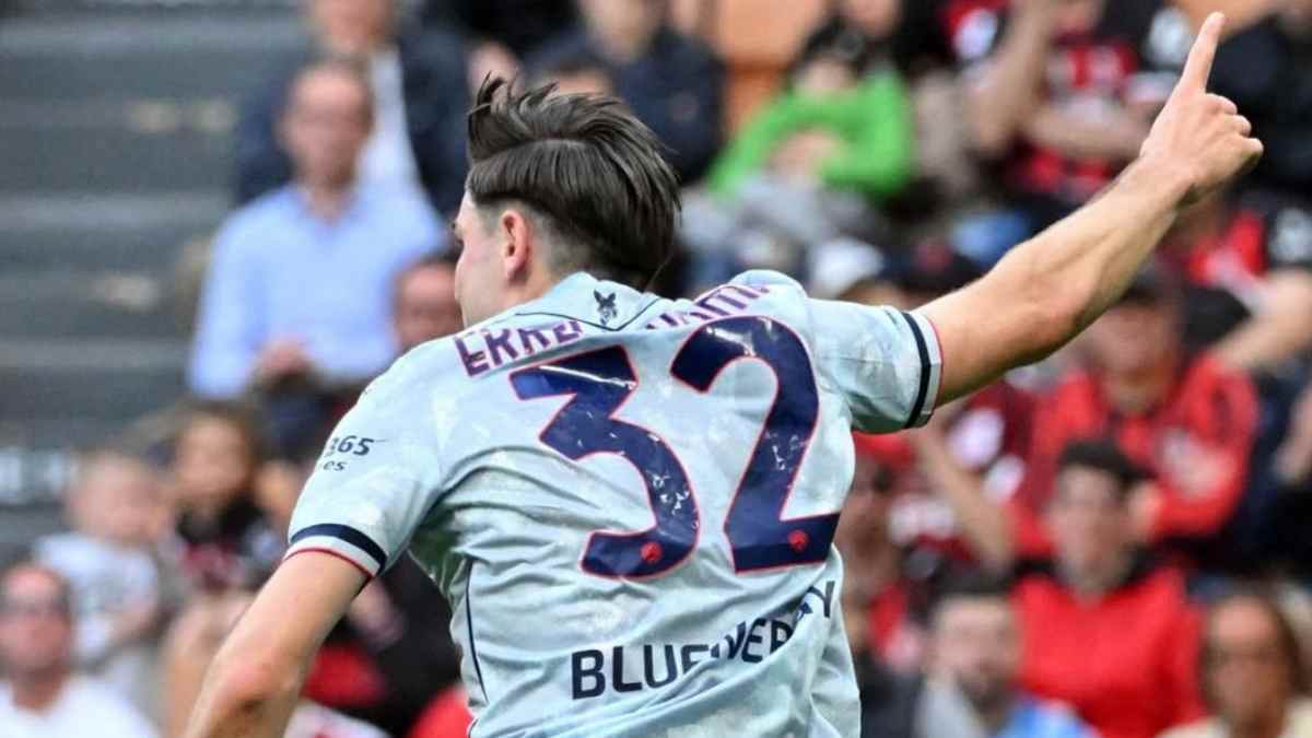 AC Milan Dirujak Udinese, Nyerah Buru Scudetto