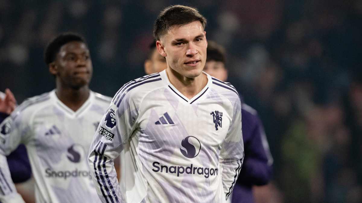 Casemiro dan Ugarte Pergi, Manchester United