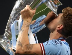 Bebas Transfer, John Stones Resmi Cabut dari Man City