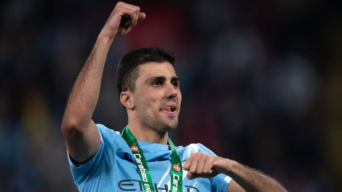 Waspadai Real Madrid, Man City Sodorkan Kontrak Baru untuk Rodri
