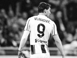 Spalletti Minta Juventus Pertahankan Dušan Vlahović