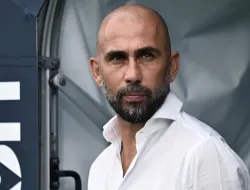 Italiano ke Napoli? Di Vaio: Kami Harap Dia Bertahan di Bologna