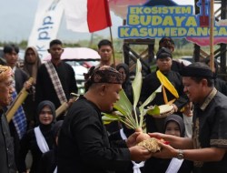 Bupati Sumedang Tekankan Penguatan Akar Budaya saat Buka Ngalaksa 2026