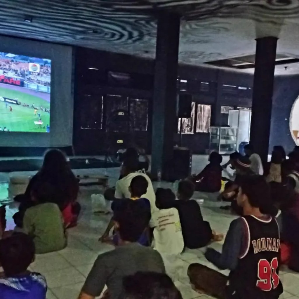 Pegiat Seni Tasikmalaya Gelar Nobar Persija vs Persib