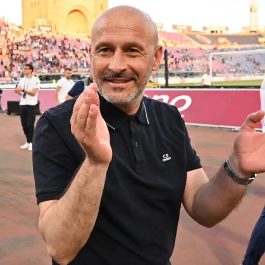 Dilirik Milan, Vincenzo Italiano Condong ke Napoli
