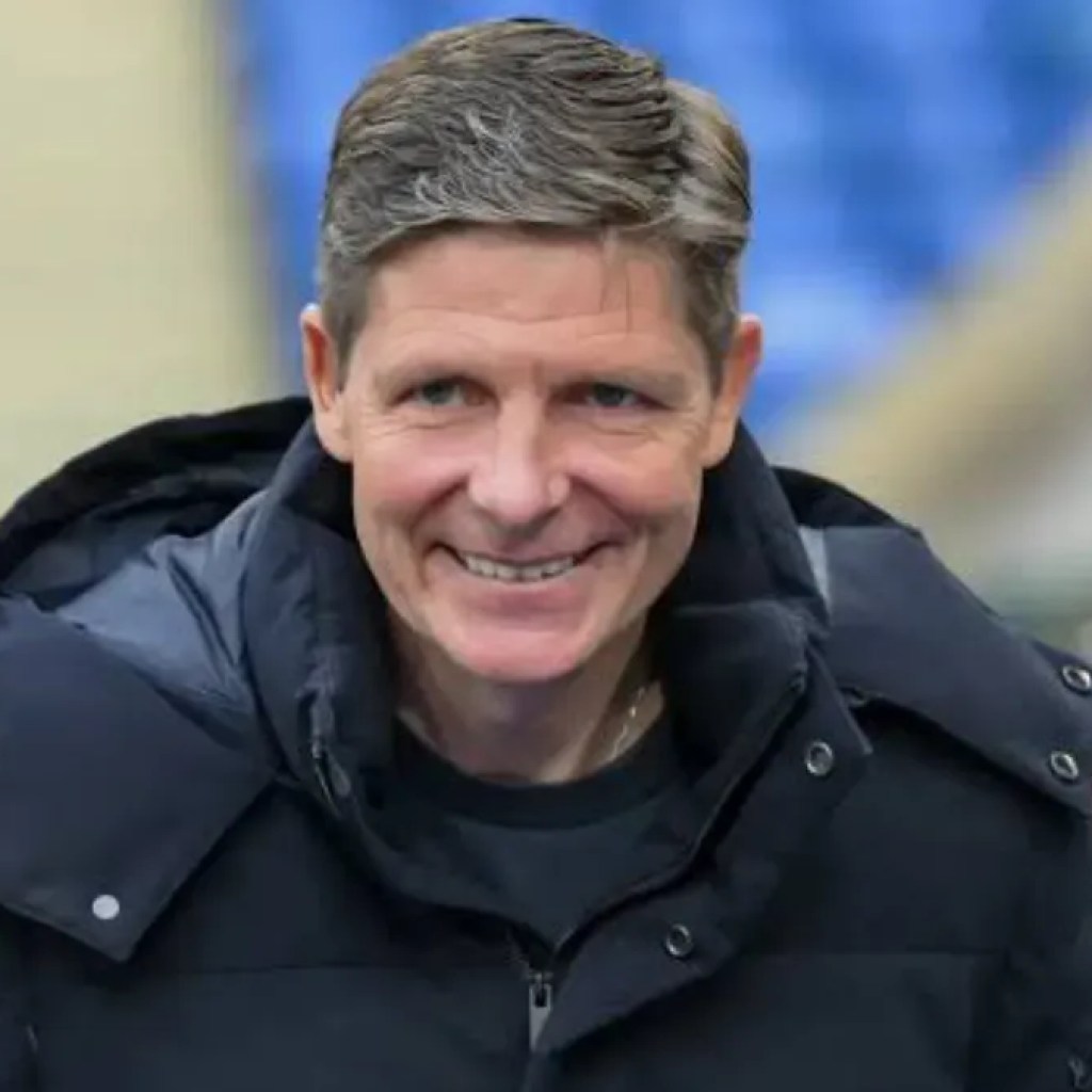 Oliver Glasner Tunggu Pinangan AC Milan
