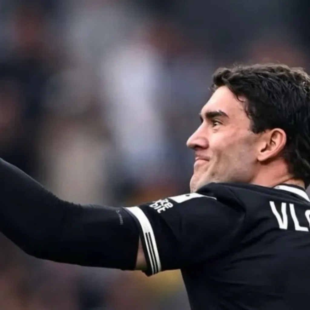 Vlahovic Tolak Kontrak Baru, Juventus