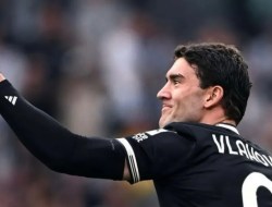 Vlahovic Tolak Kontrak Baru, Juventus Rugi Besar!