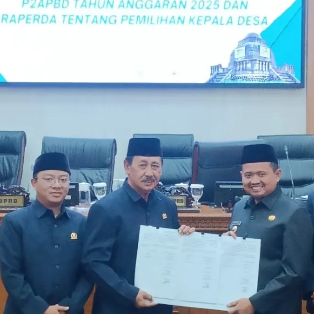 DPRD Sumedang Sahkan 2 Raperda Strategis
