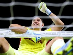 Aston Villa: Dibu Martinez Tidak Dijual, Juventus Gigit Jari!