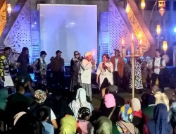 Longser Tamu Agung Meriahkan Balai Kota Tasikmalaya, Sajikan Komedi Satire Sarat Kritik Sosial