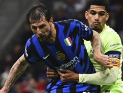 Klub Besar Tak Kunjung Datang, Francesco Acerbi Pertimbangkan Balik ke Sassuolo