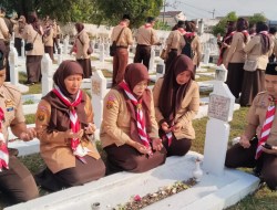 HUT Ke-65 Pramuka, Kwarcab Kota Tasikmalaya Ziarah ke Taman Makam Pahlawan