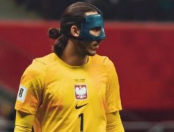Belum Puas dengan Vicario, Juventus Buru Kiper Wolfsburg