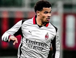 Lyon Pinjam Zachary Athekame dari AC Milan