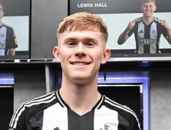 Newcastle ke Manchester United: Lewis Hall Tak Dijual!