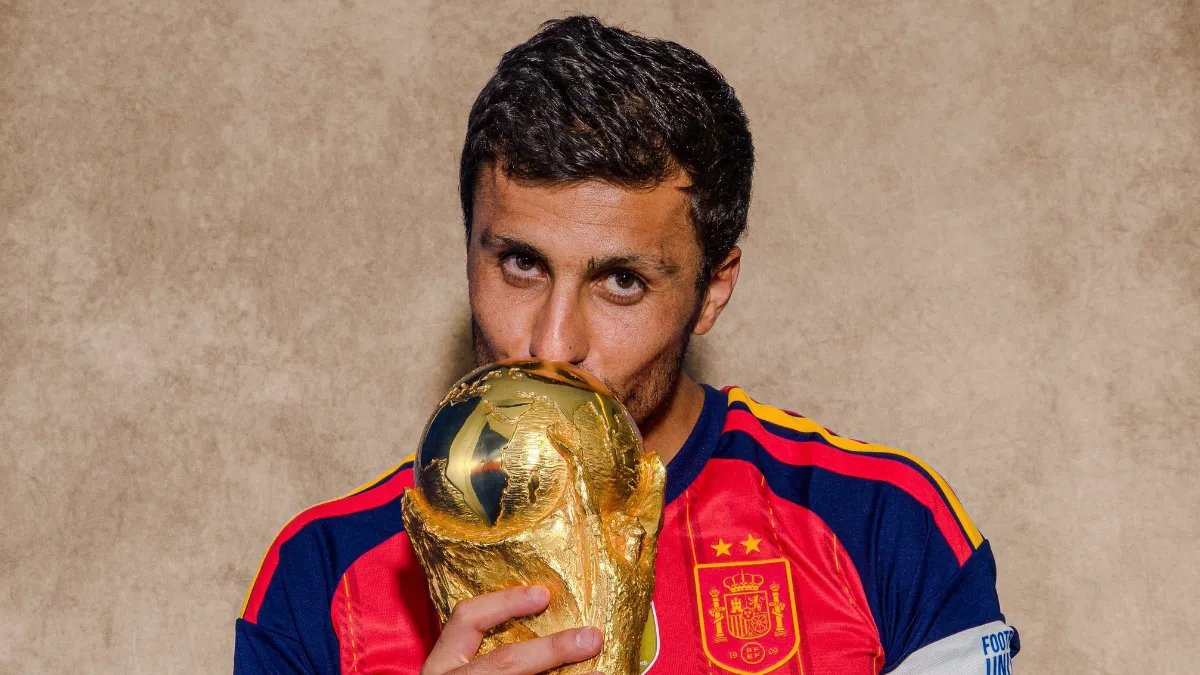 Rodri Jadi Rebutan Real Madrid dan Barcelona