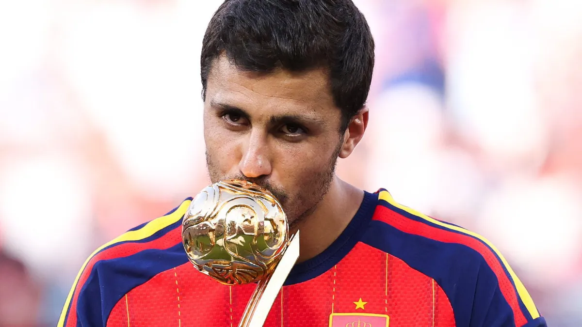 Rodri Pilih Gabung Barcelona, Real Madrid Gigit Jari