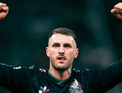 Cabut dari AC Milan, Santi Gimenez Selangkah Lagi Gabung Porto