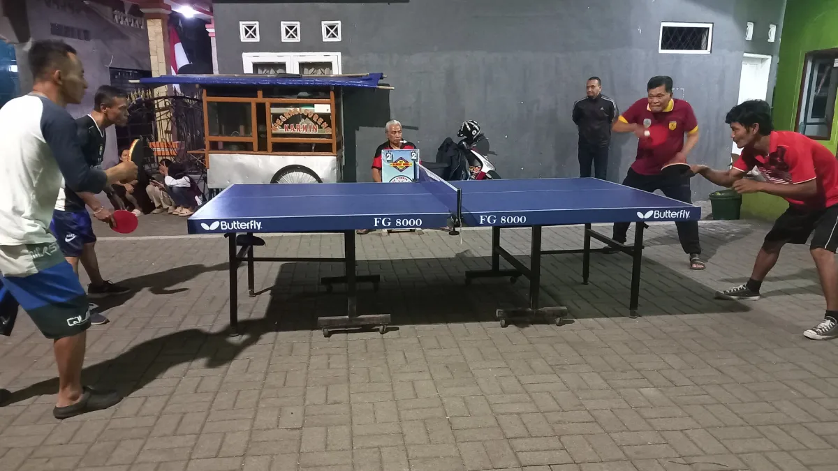 Warga RW 07 Tuguraja Kota Tasikmalaya Gelar Turnamen Tenis Meja