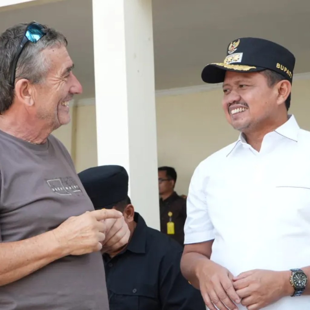 Atlet Paralayang asal Dubai Puji Sumedang
