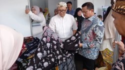 Bupati Dony Dorong Batik Sumedang Jadi Identitas Budaya dan Produk Unggulan