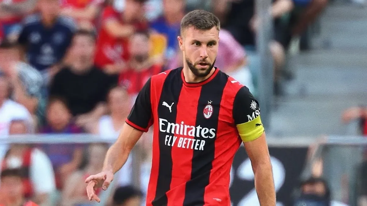 Strahinja Pavlović AC Milan