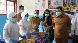 Bupati Dony Buka Akses Menu MBG ke Publik, Pengawasan Dapur di Sumedang Makin Ketat