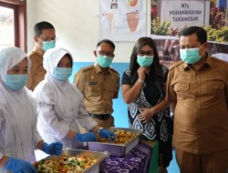 Bupati Dony Buka Akses Menu MBG ke Publik, Pengawasan Dapur di Sumedang Makin Ketat